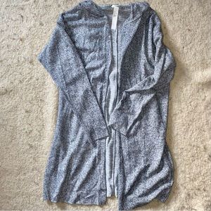 H&M grey sweater